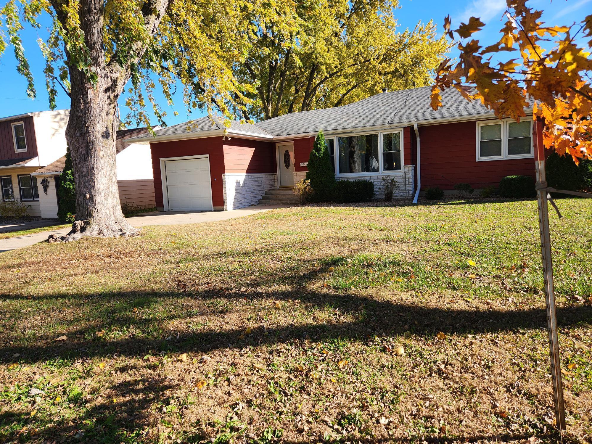 902 Clausen Avenue Albert Lea MN 56007