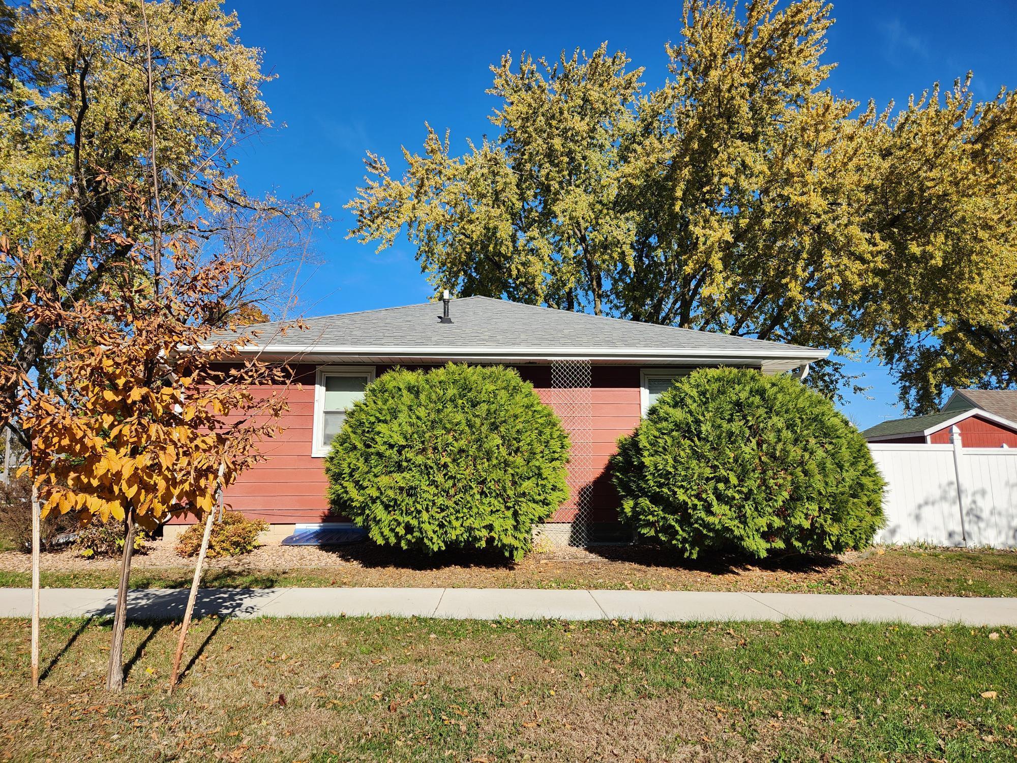 902 Clausen Avenue Albert Lea MN 56007