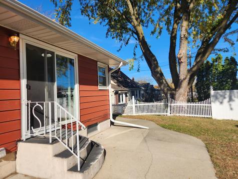 902 Clausen Avenue Albert Lea MN 56007