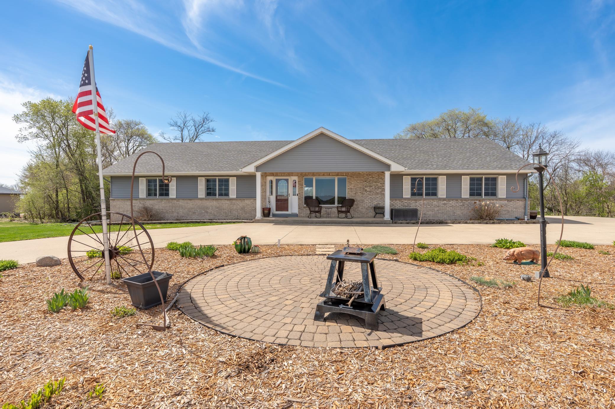 7195 County Road 10 E Chaska MN 55318
