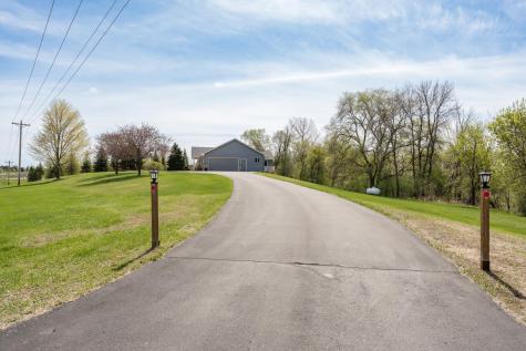 7195 County Road 10 E Chaska MN 55318