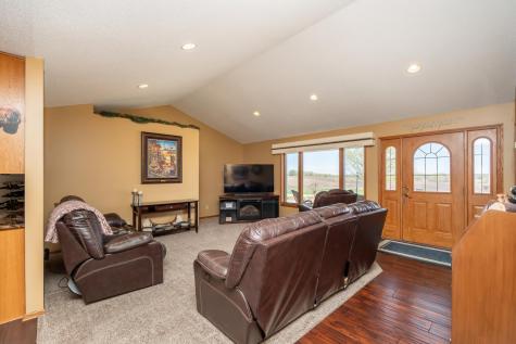 7195 County Road 10 E Chaska MN 55318