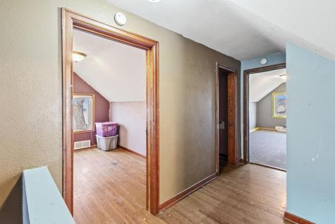 117 W Van Dusen Street Springfield MN 56087