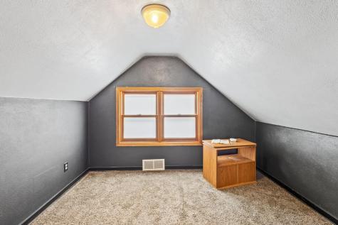 117 W Van Dusen Street Springfield MN 56087
