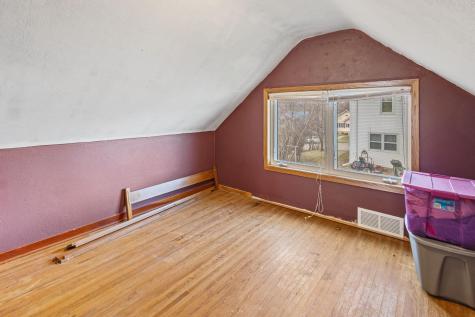 117 W Van Dusen Street Springfield MN 56087