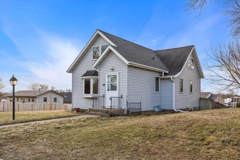 117 W Van Dusen Street Springfield MN 56087