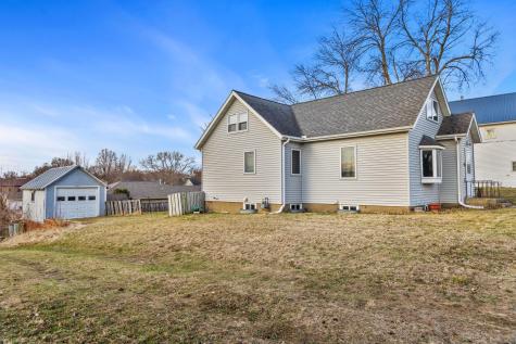 117 W Van Dusen Street Springfield MN 56087