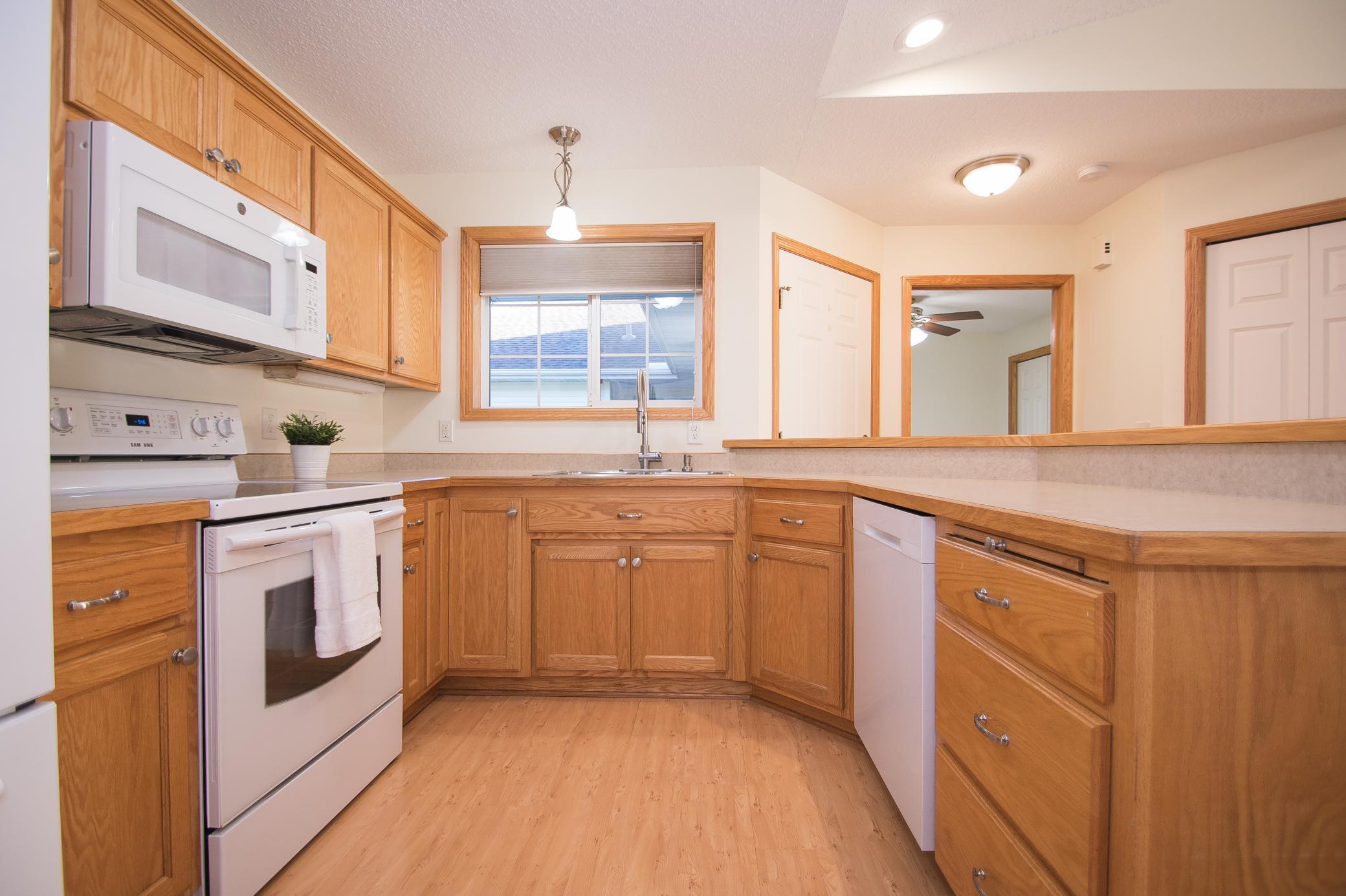 5667 Lambert Avenue NE Albertville MN 55301