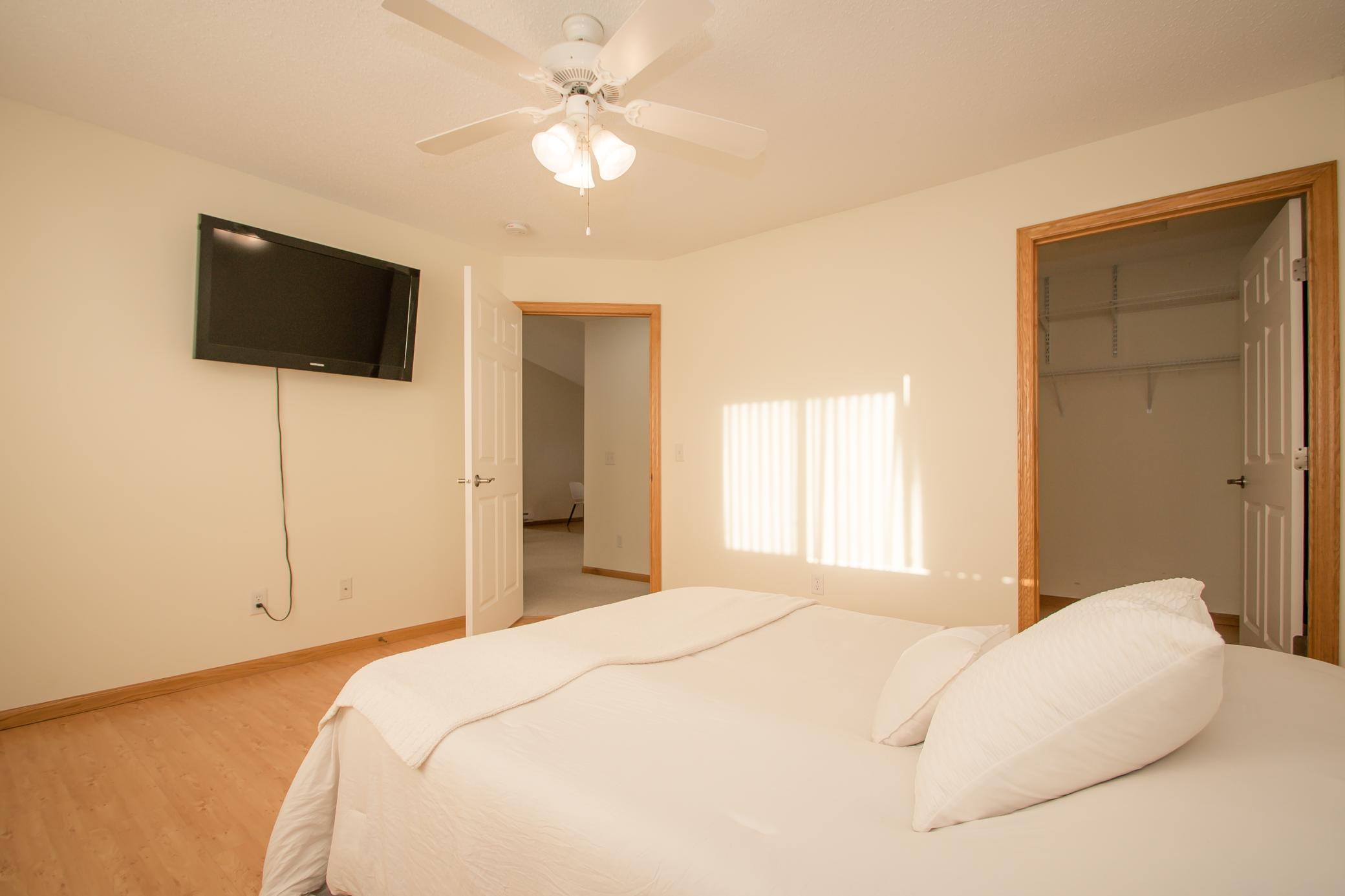 5667 Lambert Avenue NE Albertville MN 55301