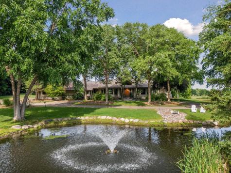 525 Navajo Road W Medina MN 55340