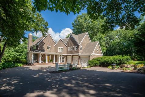 9550 Foxford Road Chanhassen MN 55317