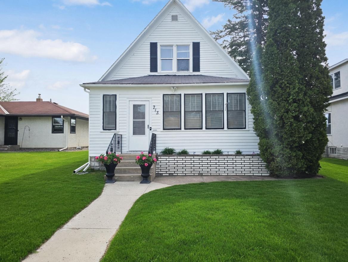 713 S 7th Street Brainerd MN 56401