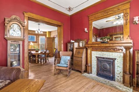 930 3rd Avenue Eau Claire WI 54703