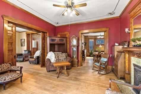 930 3rd Avenue Eau Claire WI 54703