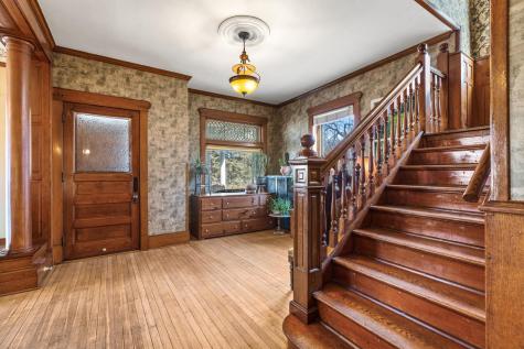 930 3rd Avenue Eau Claire WI 54703