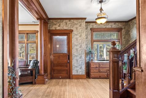 930 3rd Avenue Eau Claire WI 54703