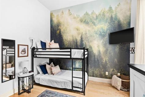 1 N Lake Avenue Duluth MN 55802