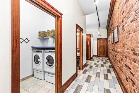 1 N Lake Avenue Duluth MN 55802