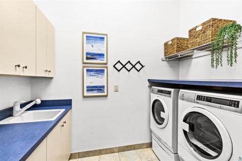 1 N Lake Avenue Duluth MN 55802