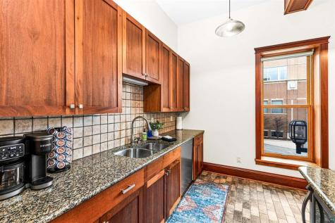 1 N Lake Avenue Duluth MN 55802