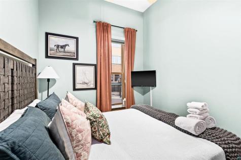 1 N Lake Avenue Duluth MN 55802