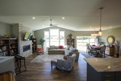 2379 W 9th Street Albert Lea MN 56007