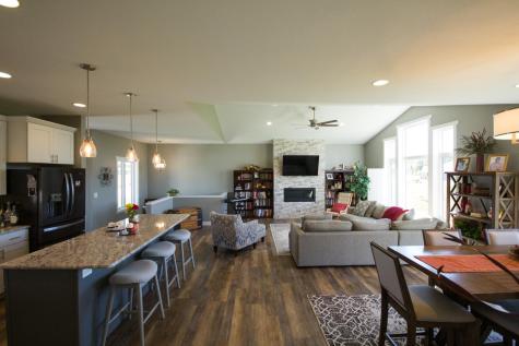 2379 W 9th Street Albert Lea MN 56007