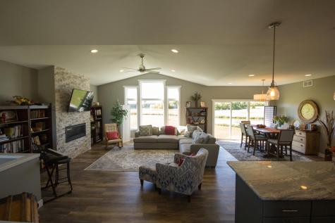 2379 W 9th Street Albert Lea MN 56007