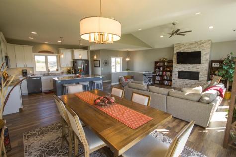 2379 W 9th Street Albert Lea MN 56007