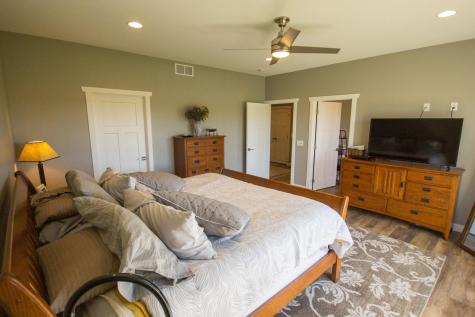 2379 W 9th Street Albert Lea MN 56007