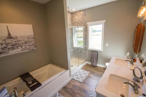 2379 W 9th Street Albert Lea MN 56007