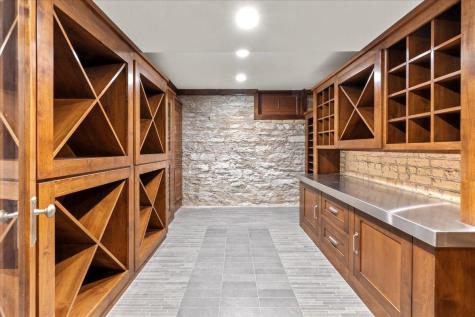 1724 Summit Avenue Minneapolis MN 55403