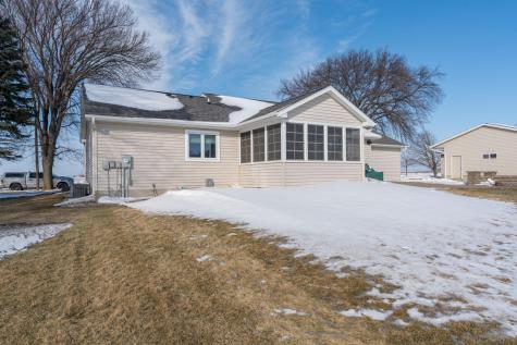 1116 10th Street Gaylord MN 55334