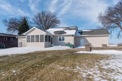 1116 10th Street Gaylord MN 55334