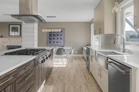 6725 Valley View Road Edina MN 55439