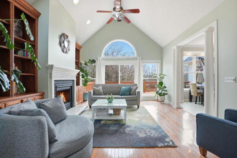 10389 Fox Run Road Woodbury MN 55129