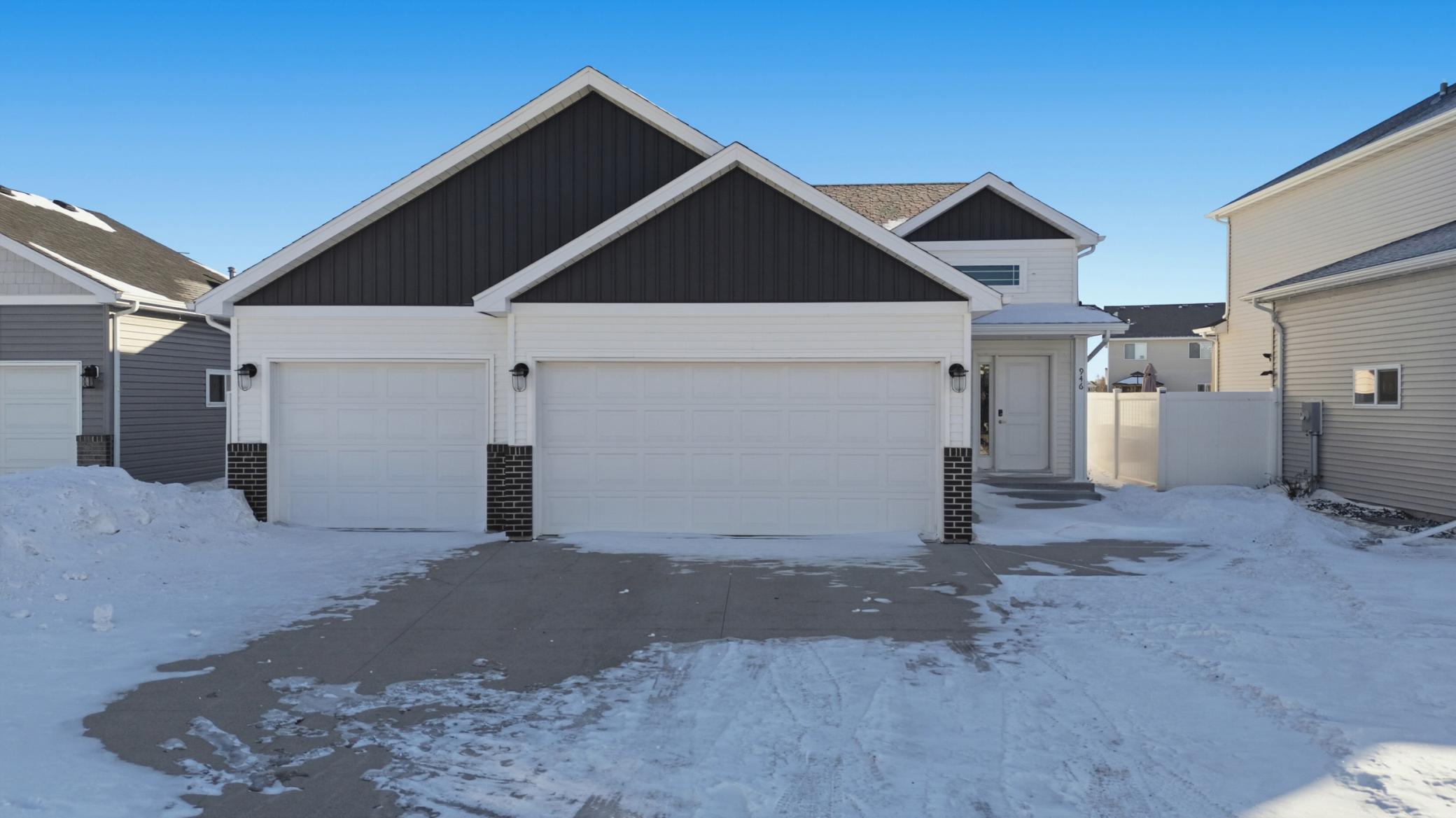 946 Albert Drive W West Fargo ND 58078