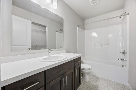 946 Albert Drive W West Fargo ND 58078