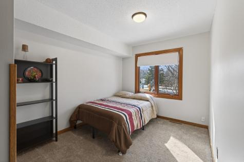 1564 Knoll Drive Shoreview MN 55126