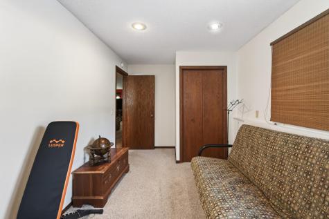 1564 Knoll Drive Shoreview MN 55126