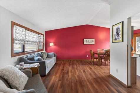 1564 Knoll Drive Shoreview MN 55126