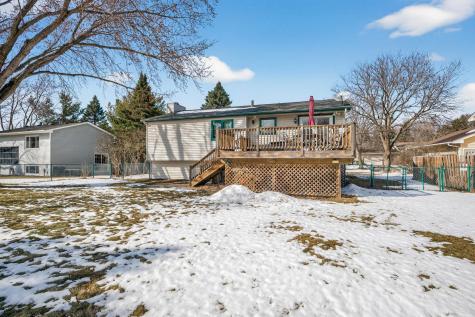 1564 Knoll Drive Shoreview MN 55126