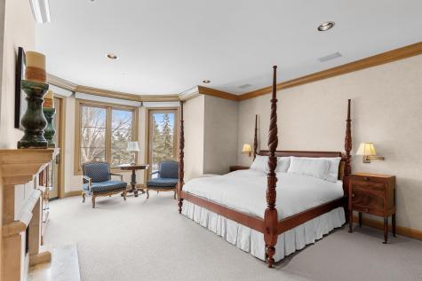 781 Ferndale Road N Orono MN 55391