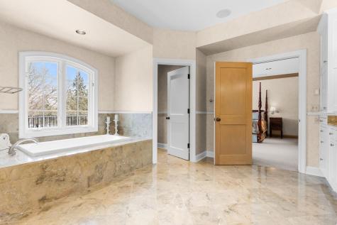 781 Ferndale Road N Orono MN 55391