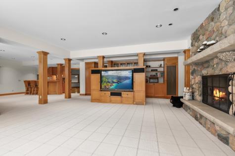 781 Ferndale Road N Orono MN 55391
