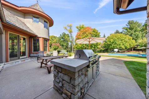 781 Ferndale Road N Orono MN 55391