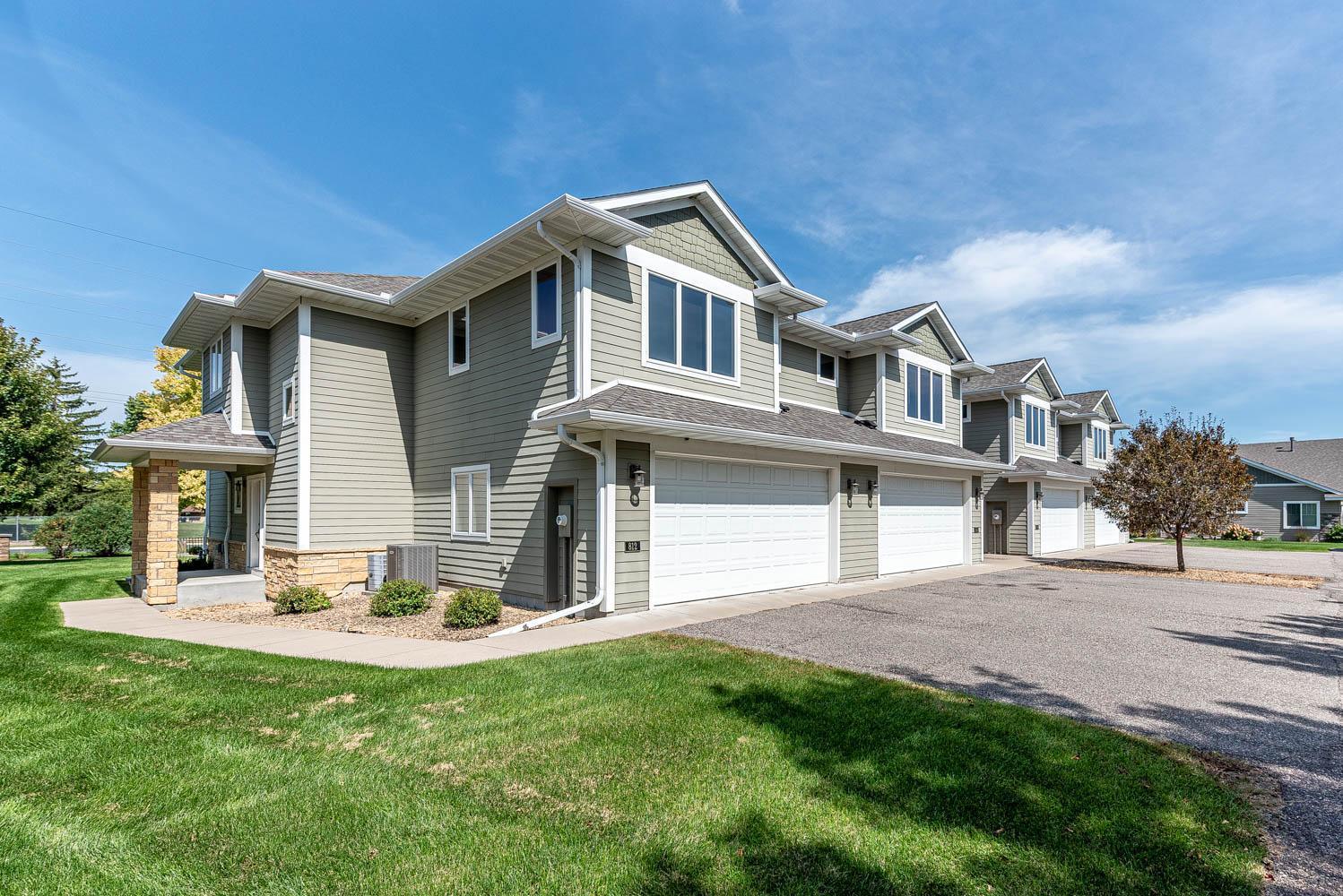 814 Pinnacle Path Mankato MN 56001