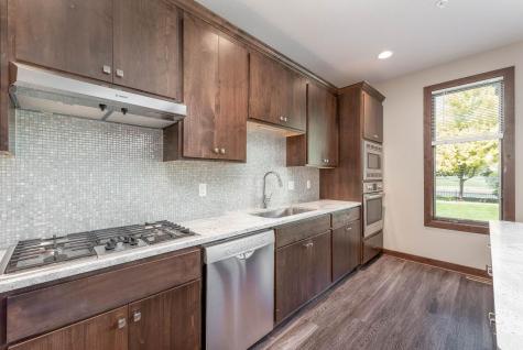 814 Pinnacle Path Mankato MN 56001