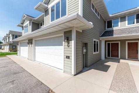 814 Pinnacle Path Mankato MN 56001
