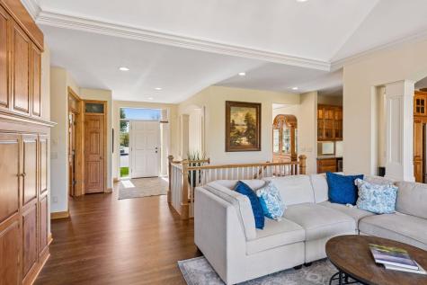 1676 Isabella Parkway Chaska MN 55318